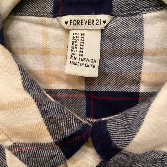 FOREVER 21 Women Plaid Flannel Button Cropped Top Size Medium - Picture 4 of 7